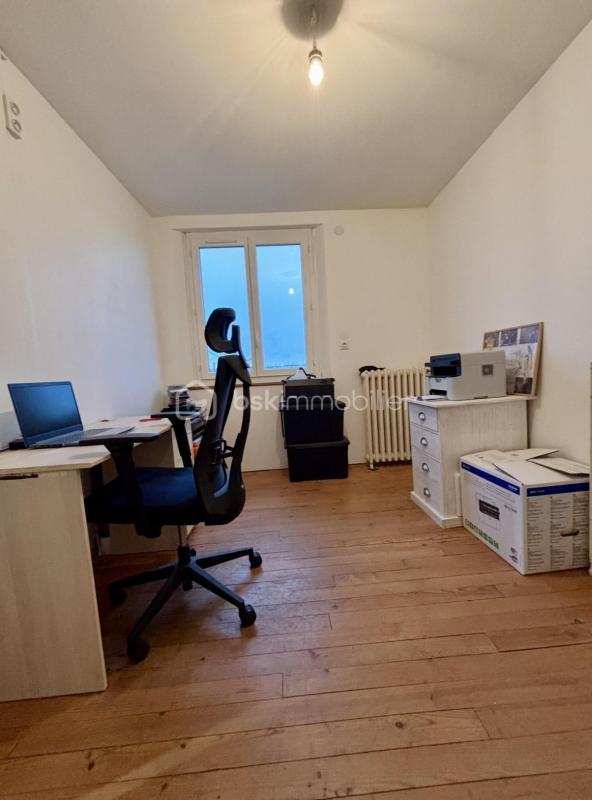 Maison traditionnelle - 67 m² - 5 pièces