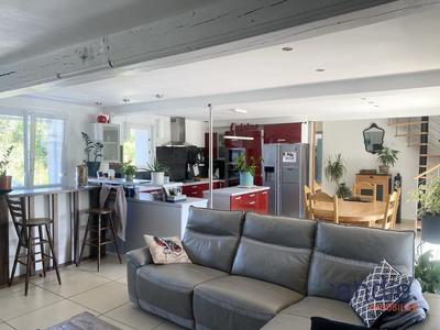 Maison - 172 m² - 7 pièces