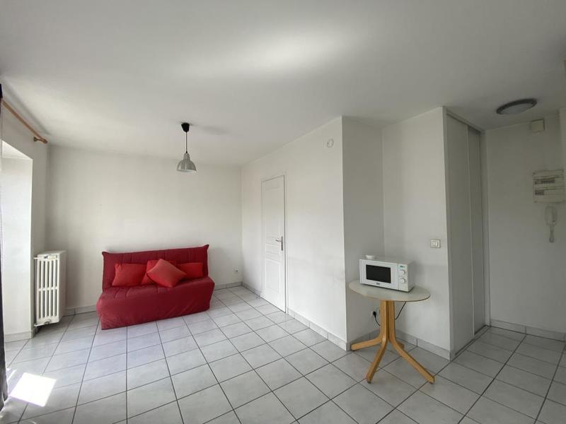 Studio - 24 m² - 1 pièce