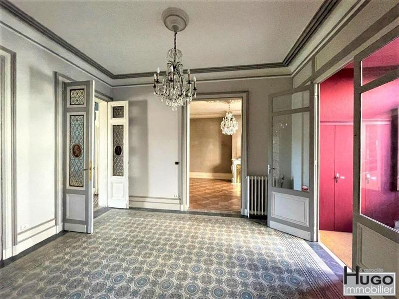 Hôtel particulier - 485 m² - 16 pièces
