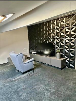 Appartement - 210 m² - 8 pièces