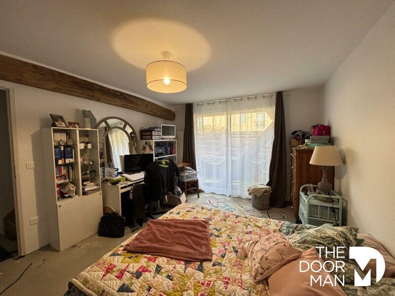 Maison - 200 m² - 7 pièces