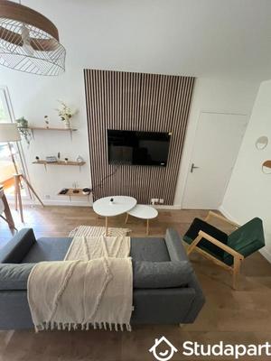 Chambre - 9 m² - 1 pièce