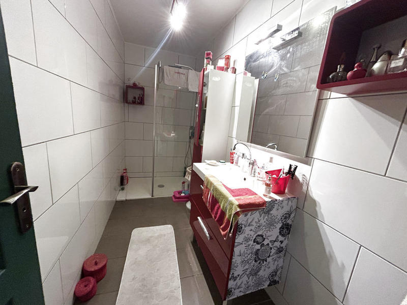 Appartement - 85 m² - 4 pièces