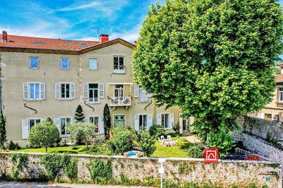 Loft - 135 m² - 3 pièces