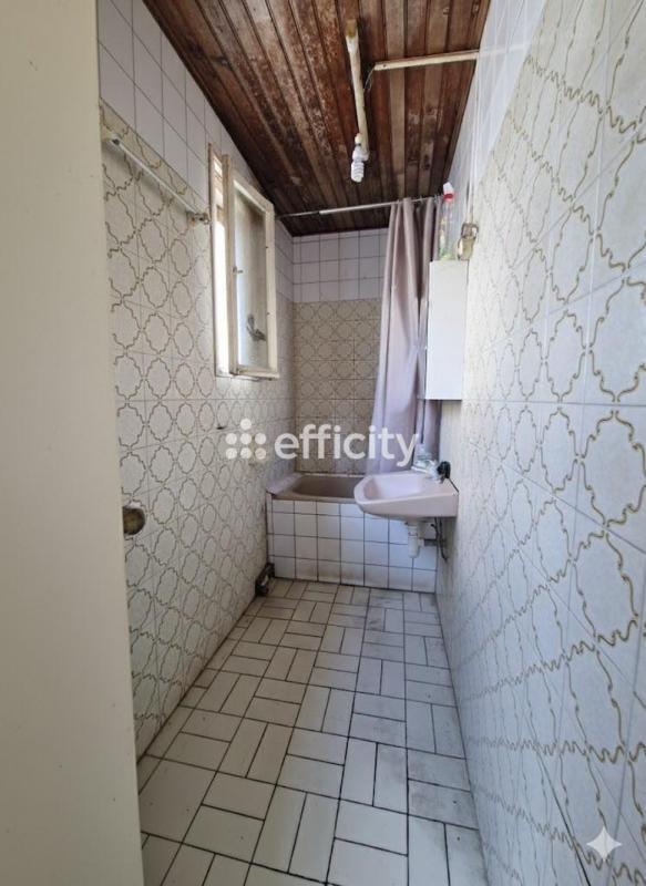 Pavillon - 80 m² - 5 pièces