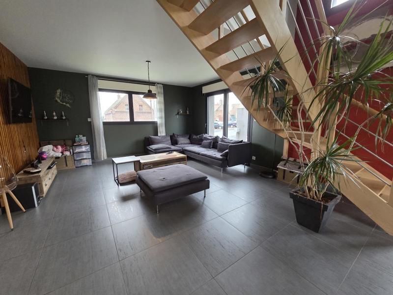 Pavillon - 150 m² - 6 pièces