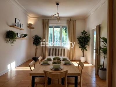 Maison - 145 m² - 6 pièces