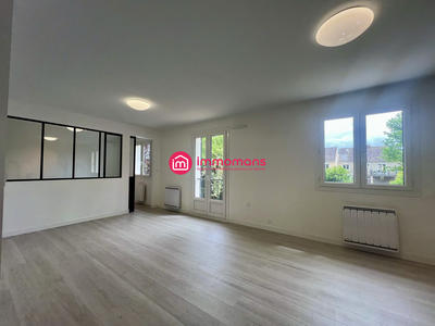 Maison - 97 m² - 4 pièces