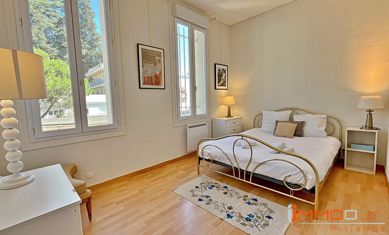 Appartement - 173 m² - 7 pièces