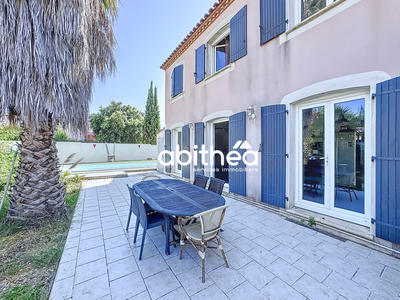 Maison - 103 m² - 4 pièces