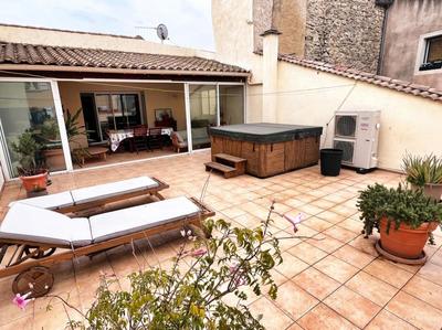 Maison - 213 m² - 6 pièces