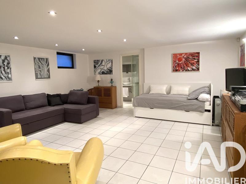 Maison - 238 m² - 6 pièces