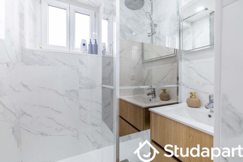 Chambre - 1 m² - 1 pièce