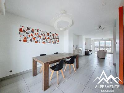 Appartement - 102 m² - 4 pièces