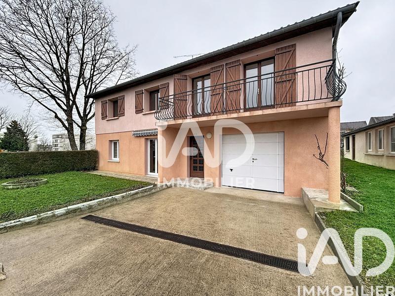 Maison - 162 m² - 6 pièces