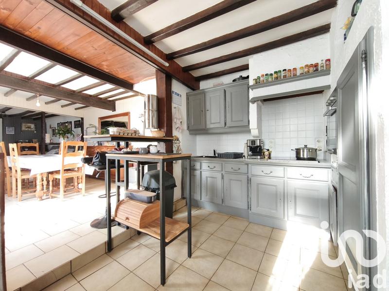 Maison - 182 m² - 8 pièces