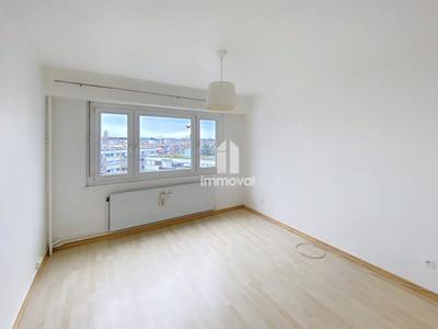 Appartement - 82 m² - 3 pièces
