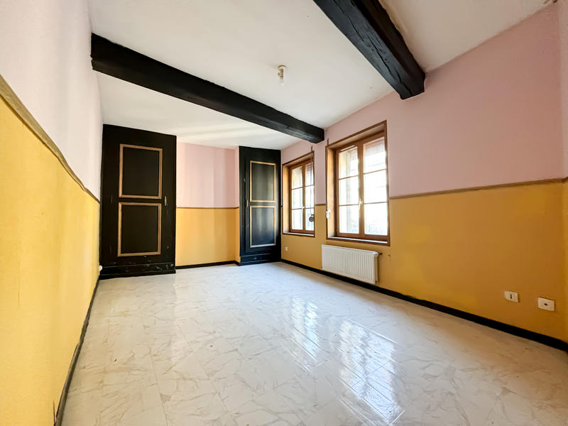 Maison - 90 m² - 5 pièces