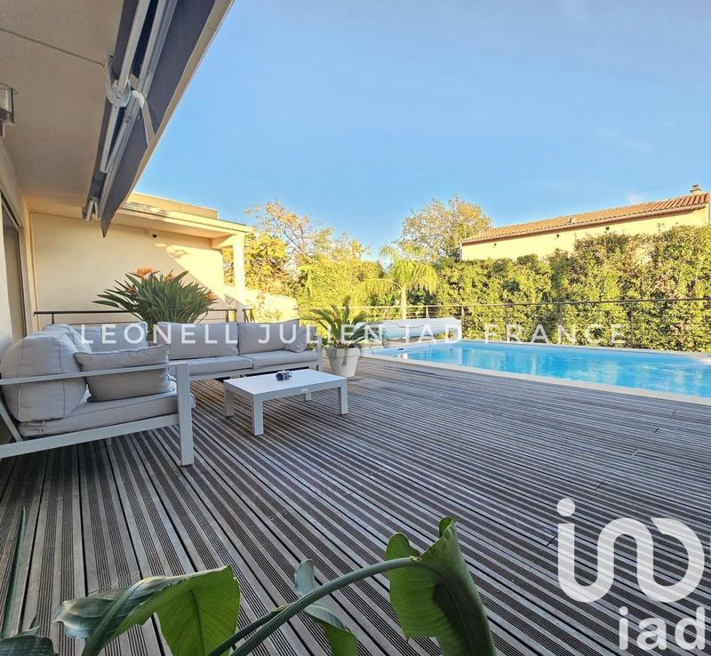 Maison de maîtres - 244 m² - 7 pièces