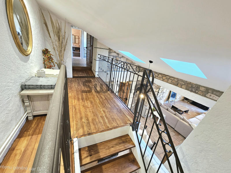 Mas - 233 m² - 8 pièces