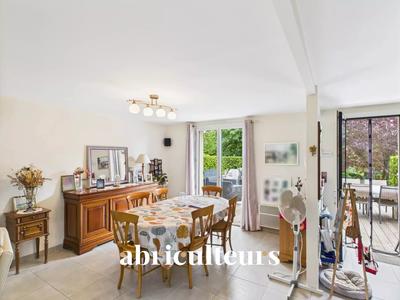 Maison - 117 m² - 7 pièces