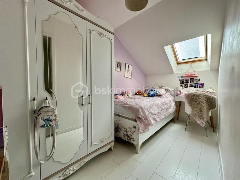 Maison - 216 m² - 14 pièces