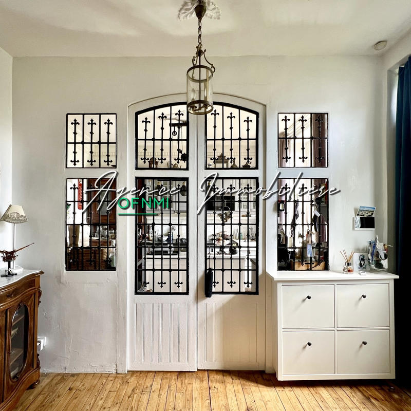 Maison - 170 m² - 10 pièces