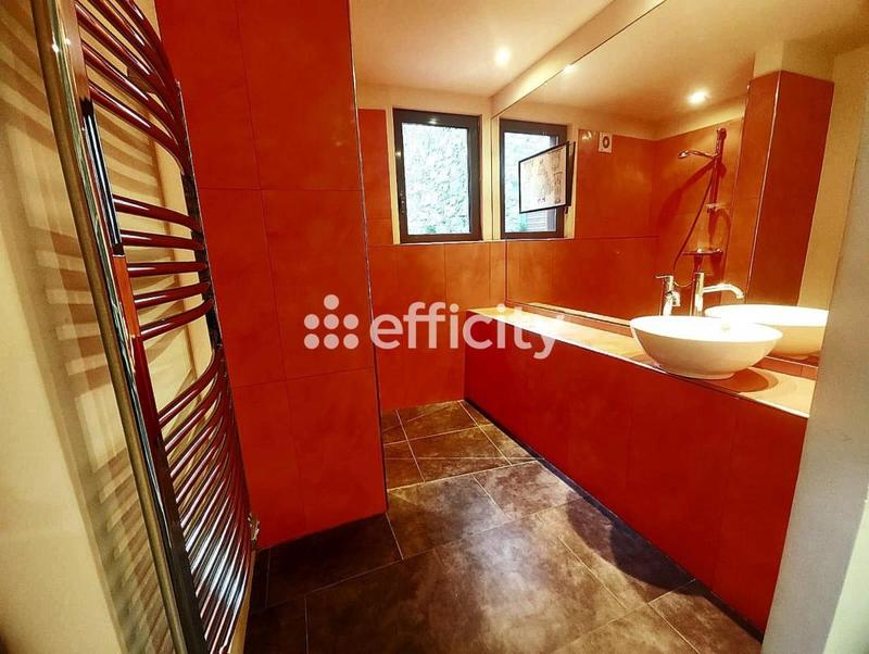 Maison - 170 m² - 5 pièces