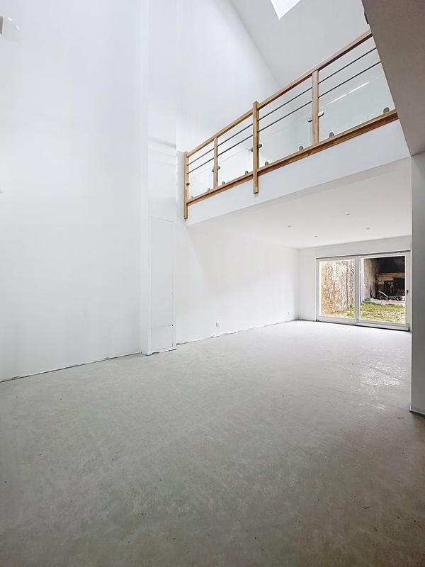 Maison - 186 m² - 7 pièces