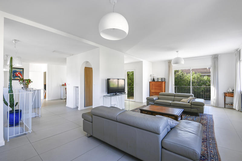 Villa - 184 m² - 7 pièces