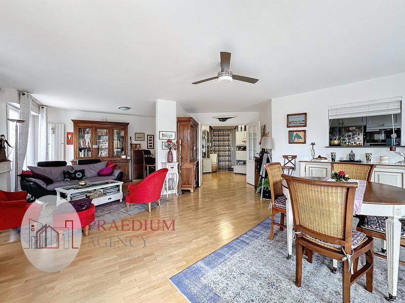 Appartement - 121 m² - 5 pièces