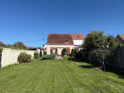 Maison - 90 m² - 5 pièces