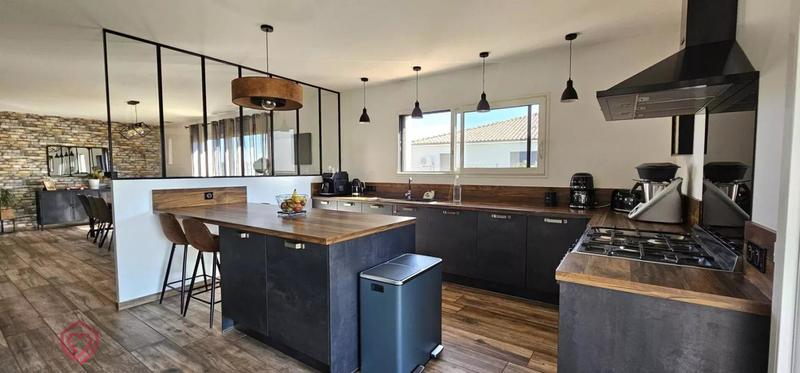 Maison - 130 m² - 5 pièces