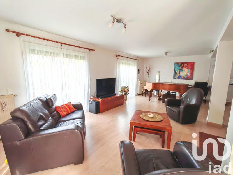 Maison - 204 m² - 8 pièces