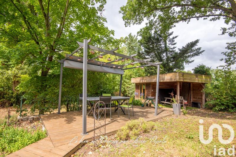 Maison - 182 m² - 9 pièces