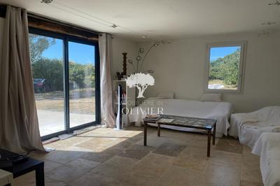 Propriété - 270 m² - 7 pièces