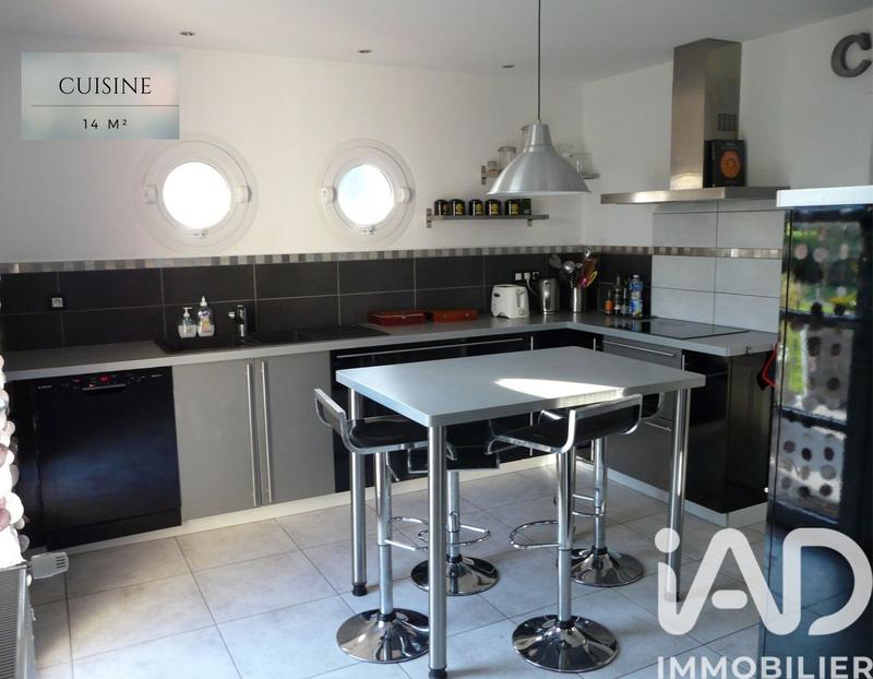 Maison - 145 m² - 6 pièces