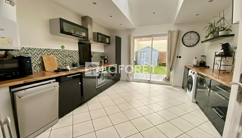 Maison - 90 m² - 4 pièces