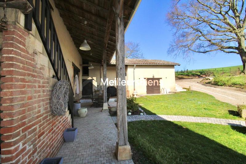 Corps de ferme - 225 m² - 7 pièces