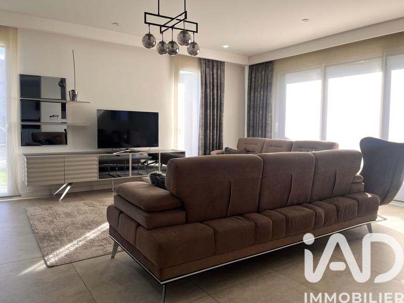 Maison - 149 m² - 7 pièces