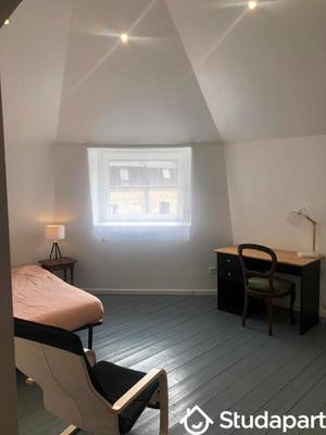 Chambre - 15 m² - 1 pièce