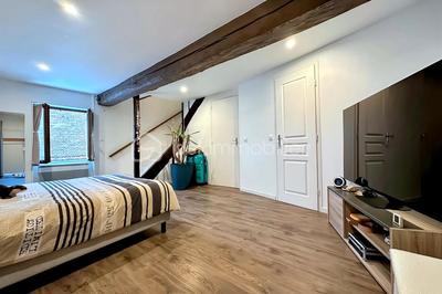 Maison en pierre - 65 m² - 3 pièces