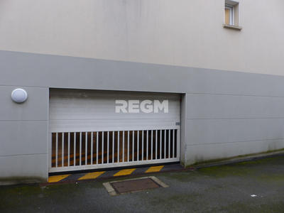 Parking / Garage - 18 m²
