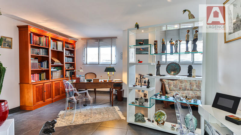 Maison - 187 m² - 6 pièces