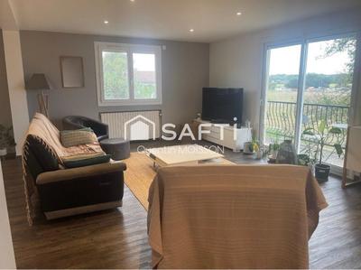 Maison - 216 m² - 6 pièces