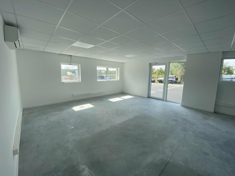 Bureau - 85 m²