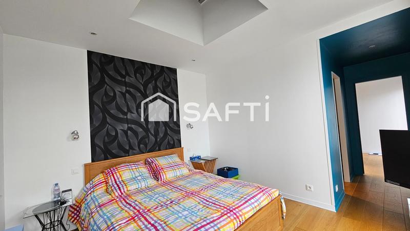 Maison - 185 m² - 7 pièces