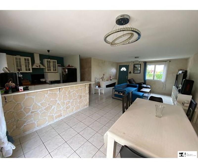 Maison traditionnelle - 93 m² - 5 pièces