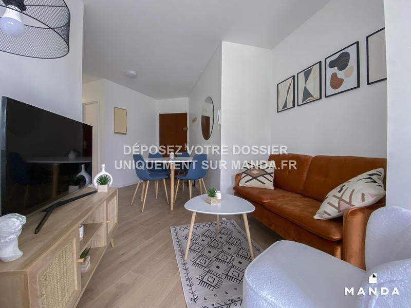 Chambre - 10 m² - 5 pièces